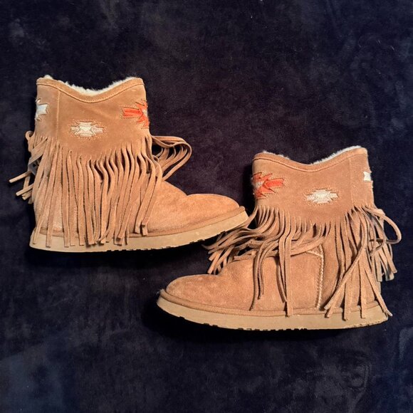 Koolaburra By Ugg Fringe Boots - Picture 2 of 5